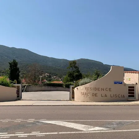 Du Parc De La Liscia Apartment